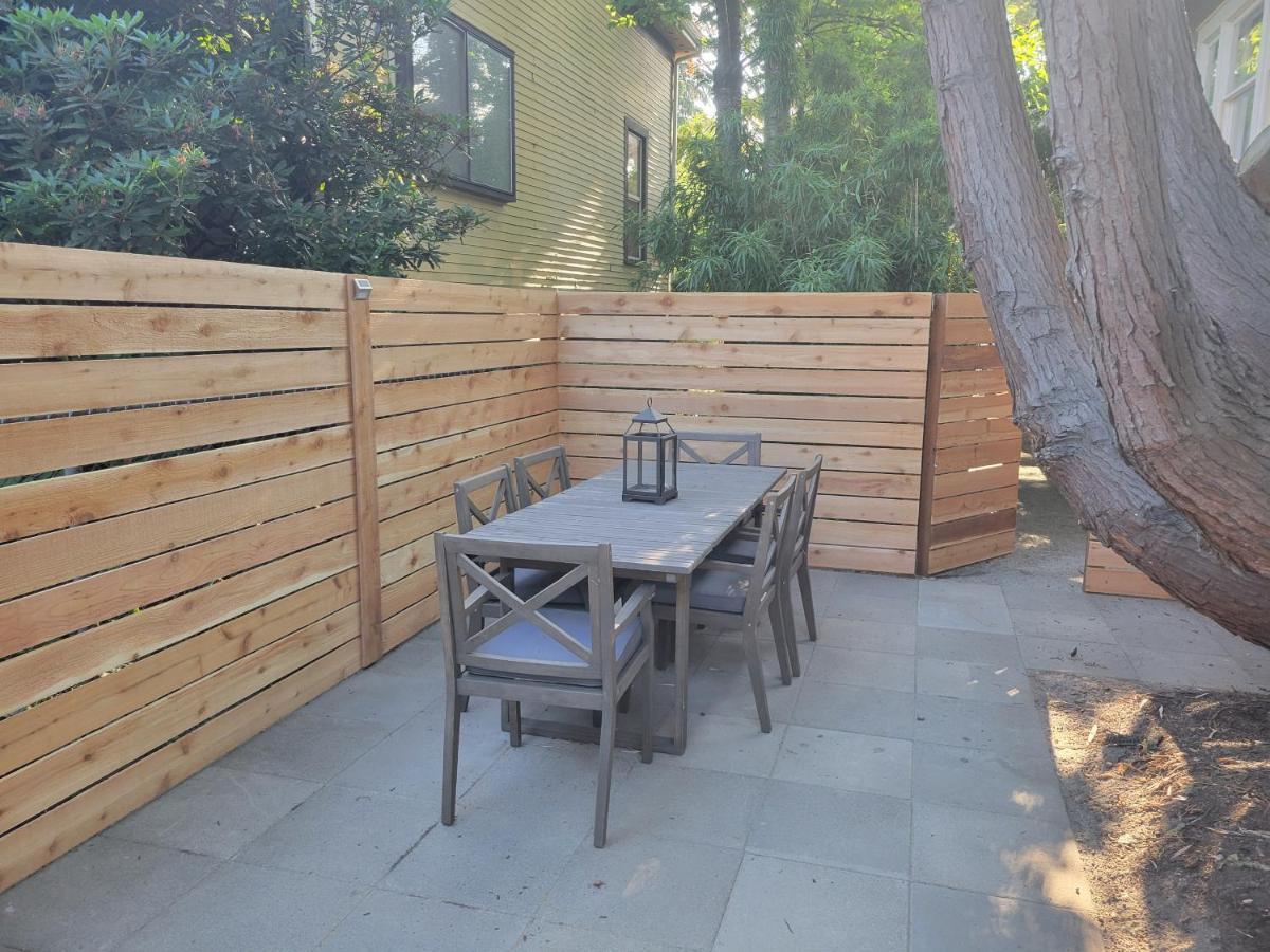 Villa Modern Craftsman Garden Patio In Georgetown à Seattle Extérieur photo