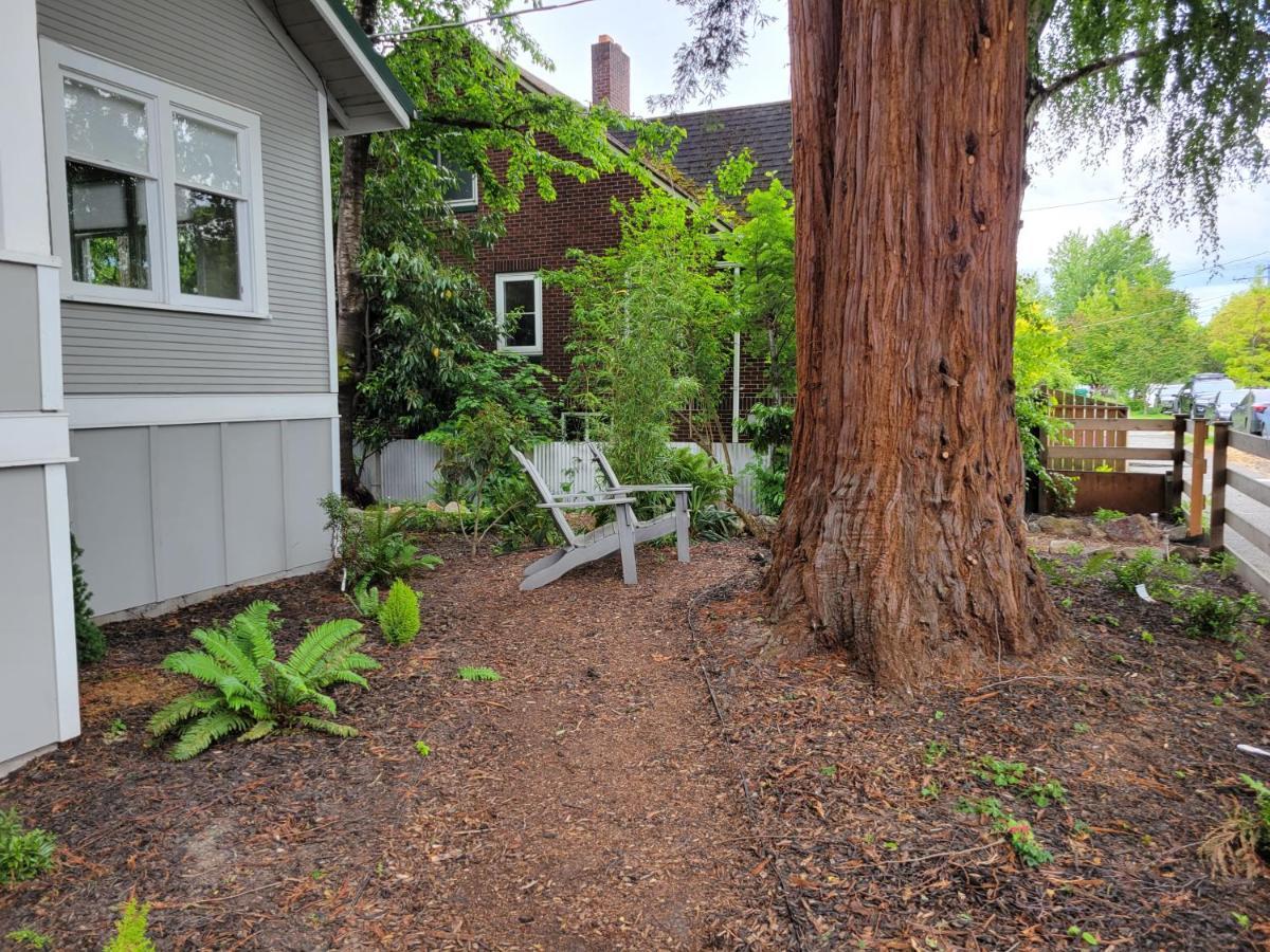 Villa Modern Craftsman Garden Patio In Georgetown à Seattle Extérieur photo